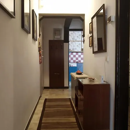 Cosy Penthouse -up To 6 Guests- In The Centre! Апартаменты *